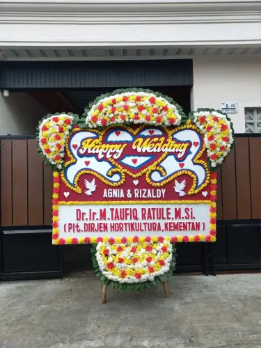Papan Bunga Pernikahan barusari